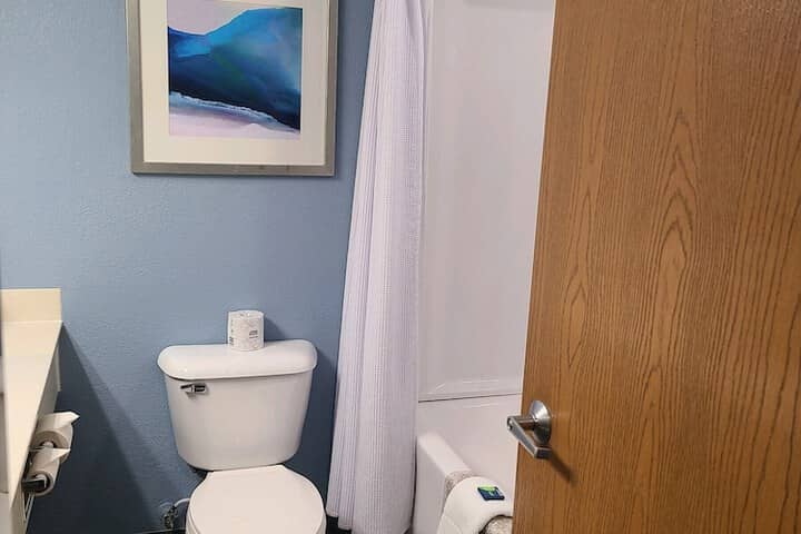Room 29 of 64